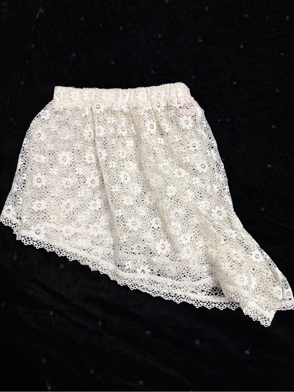 Victoria's Secret Ivory Floral Lace Boyshort - Picture 3 of 4